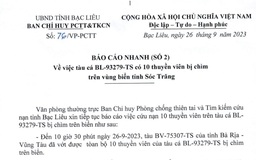 Chìm tàu cá trên vùng biển Sóc Trăng, 10 thuyền viên được cứu sống