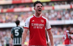 ‘Bom tấn’ Declan Rice ghi bàn phút bù giờ, Arsenal nối dài mạch thắng trước M.U
