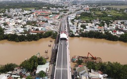 Dồn sức 'cứu' giao thông khu Nam TP.HCM