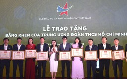 T.Ư Đoàn trao bằng khen cho CLB Đầu tư và khởi nghiệp Việt Nam