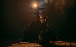 Biển Đỏ nóng rực, Mỹ - Anh tấn công Houthi