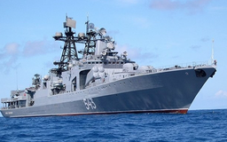 Chiến hạm Nga Nguyên soái Shaposhnikov tập trận tại Biển Đông