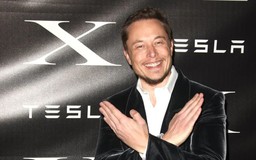 Elon Musk đáp trả lời chế giễu của diễn viên hài John Oliver