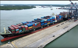 Cước tàu biển sang Mỹ tăng đến 1.750 USD, thách thức mới cho xuất khẩu