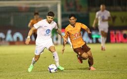 Lịch thi đấu vòng 4 V-League: Vì sao có 2 cặp đấu muộn hơn đến nửa tháng?