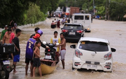 Philippines hứng chịu lũ lụt nghiêm trọng do bão Trà Mi