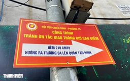 Những tấm bảng chỉ cách 'chặt hẻm' né đường kẹt xe ở TP.HCM