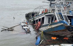 'Khai tử' tàu du lịch vỏ gỗ trên vịnh Hạ Long