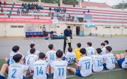 Thú vị trọng tài V-League dẫn dắt Trường ĐH Công nghệ Đông Á: Ẩn số bất ngờ!