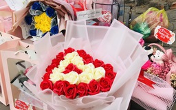 Ngày Valentine, hỏi người yêu 'thích quà gì' có bị phản tác dụng?