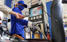 Giá xăng dầu quay đầu tăng mạnh sau kỳ nghỉ tết