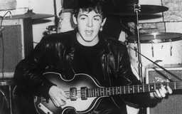 Tìm thấy cây guitar bass bị đánh cắp của Paul McCartney sau hơn 50 năm