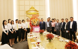 Chủ tịch Đà Nẵng thăm các doanh nghiệp dịch vụ, du lịch đầu năm