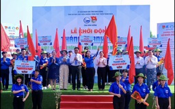 Cầu thủ Nguyễn Tiến Linh làm đại sứ tình nguyện trong Tháng Thanh niên tại Bình Dương