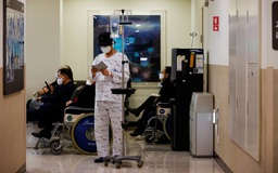 Hàn Quốc ra tối hậu thư với các bác sĩ đình công