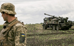 Ukraine: 50% viện trợ phương Tây chậm trễ, sản lượng vũ khí nội địa tăng gấp ba
