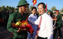 1.751 thanh niên Bình Thuận lên đường nhập ngũ