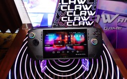 MSI đem mẫu máy chơi game cầm tay Claw về Việt Nam