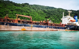 Quảng Nam: Trục vớt tàu King Rich mắc cạn ở vùng biển Cù Lao Chàm