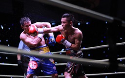 Cựu vô địch IBF châu Á Đinh Hồng Quân đấu võ sĩ Nhật tại sự kiện boxing quốc tế