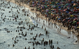 Nắng nóng kỷ lục ở Brazil, nhiệt độ cảm nhận vượt mức 62 độ C