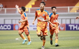 Ấn tượng cú hat-trick đầu tiên