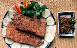 Món ngon Phú Yên đậm vị, dễ ghiền với bò một nắng, muối kiến, bánh bèo chén