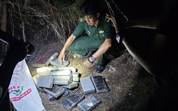 Lại phát hiện bao tải chứa nhiều gói nghi ma túy trên bãi biển Vũng Tàu