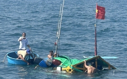 Quảng Ngãi: Một ngư dân mất tích trên vùng biển Trường Sa