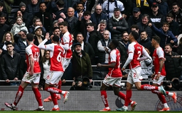 Gay cấn đua vô địch Ngoại hạng Anh: Arsenal vượt ải Tottenham, gây áp lực cho Man City 