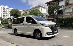 Ô tô 9 chỗ Toyota Granvia dùng 4 năm, rao giá ngang xe mới tại Việt Nam