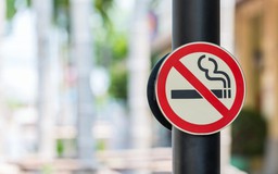 4 triệu chứng cảnh báo ung thư đối với người hút thuốc