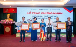 Trường ĐH Hùng Vương TP.HCM đạt chứng nhận kiểm định chất lượng 6 chương trình đào tạo