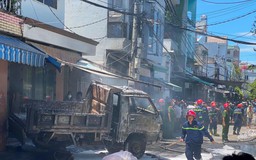 Cháy xe tải lan vào nhà dân