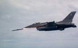 Tiêm kích F-16 buộc phải bay thấp nếu triển khai trên đất Ukraine?