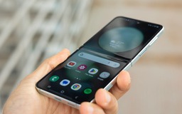 Samsung Galaxy sắp có tính năng 'xem giờ không cần mở máy'