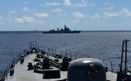 Trung Quốc tập trận tàu sân bay ở Thái Bình Dương, diễn tập với Nga ở biển Philippines