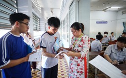 Chấm thi tốt nghiệp THPT: 'Giám khảo không được bực dọc với những bài làm không tốt'