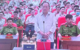 'Đại án' đăng kiểm: Bật đèn ra hiệu khi có tiền hối lộ trên xe