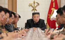 Ông Kim Jong-un thay Bộ trưởng Công an Triều Tiên ngay giữa chuyến thị sát vùng lũ