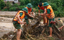 Trưng bày hình ảnh, hiện vật Làng Nủ để cảnh báo về sự tàn phá của bão lũ