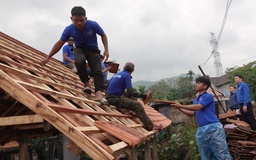 Thanh niên xây nhà mới, sửa chữa nhà cũ cho người dân miền núi