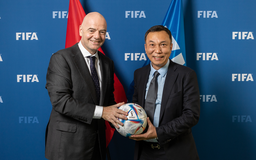 Chủ tịch FIFA trao huy chương cho đội tuyển Việt Nam tại AFF Cup 2024