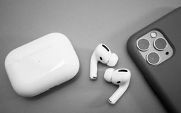 Apple vẫn ấp ủ kế hoạch tai nghe AirPods tích hợp camera