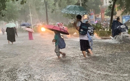 Hà Nội lại sắp mưa lớn, có tái diễn ngập lụt?