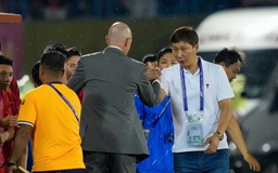 Người đang đối đầu với ông Kim Sang-sik có sự nghiệp li kì cỡ nào: 'Những hành trình điên rồ'