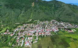 Hàng chục hộ dân thấp thỏm nỗi lo núi lở