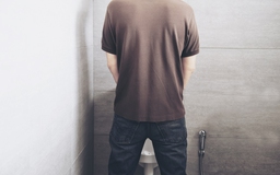 Đi tiểu bao nhiêu lần mỗi ngày là khỏe mạnh?