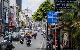 Vạch kẻ đường, biển báo: Làm cho rõ, đi cho đúng !