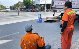 Va chạm với xe tải, người phụ nữ chạy xe đạp tử vong tại chỗ